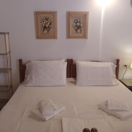 Retzos Rooms Himarë Dış mekan fotoğraf