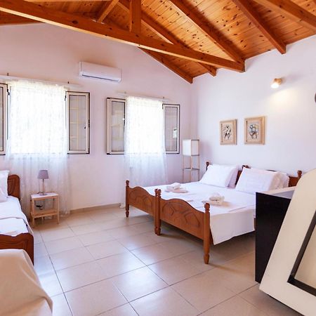Retzos Rooms Himarë Dış mekan fotoğraf